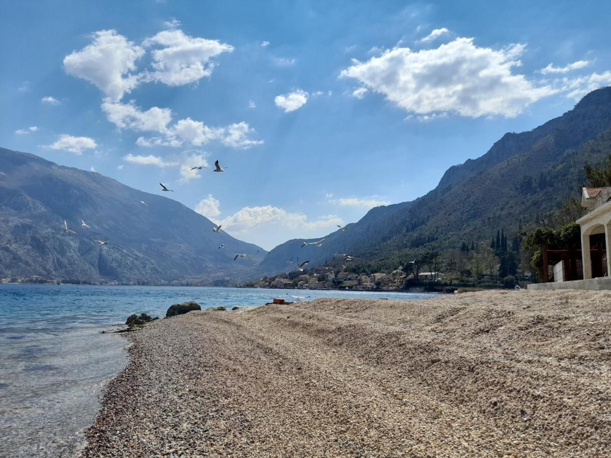 Hotel Bokeljski Dvori Котор Екстериор снимка
